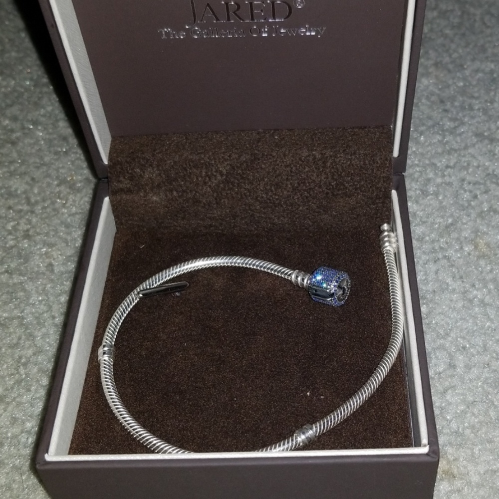 Pandora braclet